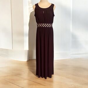 Bust 32-28-34 (Size 10/12) NICK & DOM PURPLE MAXI
